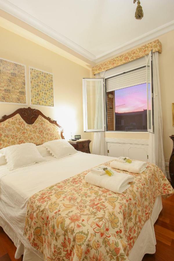 Apartamento La feria Apartment Sevilla Bagian luar foto