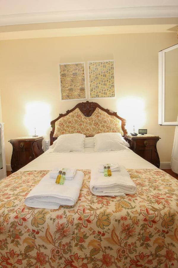 Apartamento La feria Apartment Sevilla Bagian luar foto
