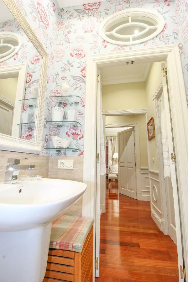 Apartamento La feria Apartment Sevilla Bagian luar foto