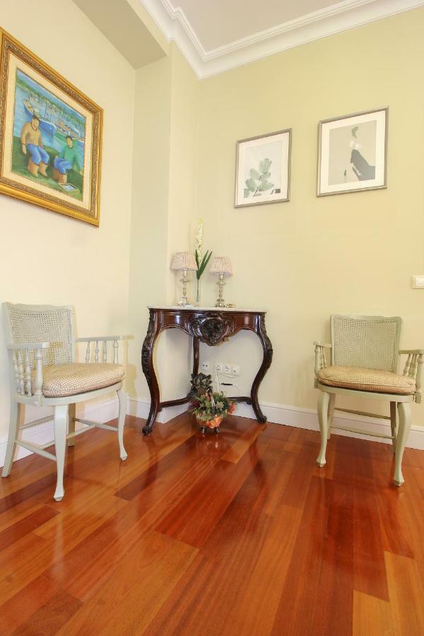 Apartamento La feria Apartment Sevilla Bagian luar foto