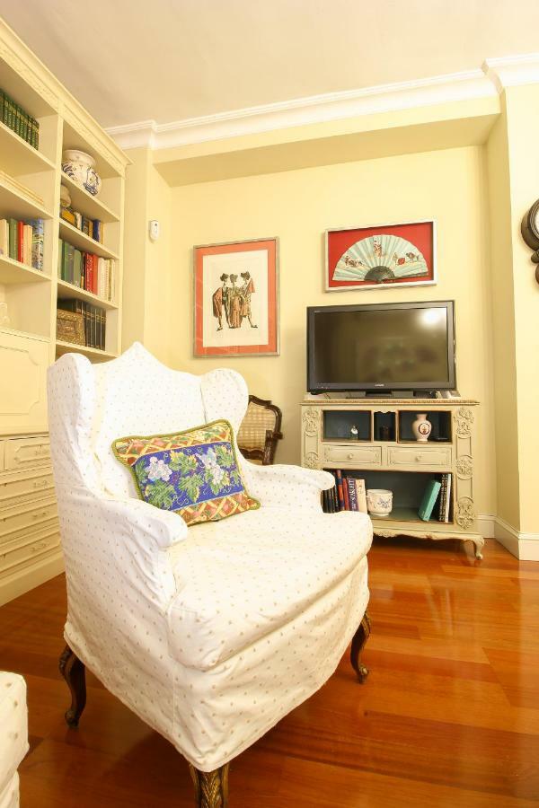 Apartamento La feria Apartment Sevilla Bagian luar foto