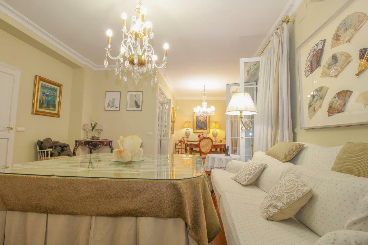 Apartamento La feria Apartment Sevilla Bagian luar foto