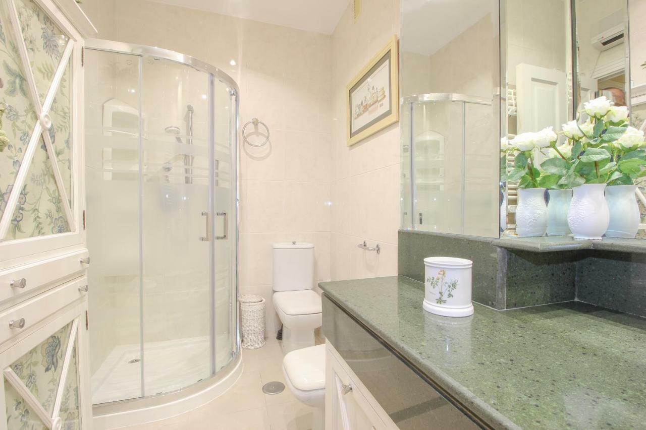 Apartamento La feria Apartment Sevilla Bagian luar foto