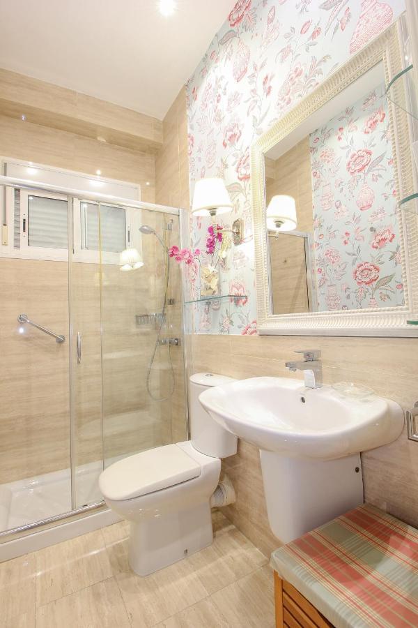 Apartamento La feria Apartment Sevilla Bagian luar foto